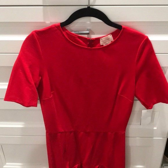 Women’s Dress - Picture 3 of 4